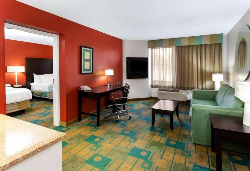 이그제큐티브 스위트, La Quinta By Wyndham Milwaukee Bayshore Area