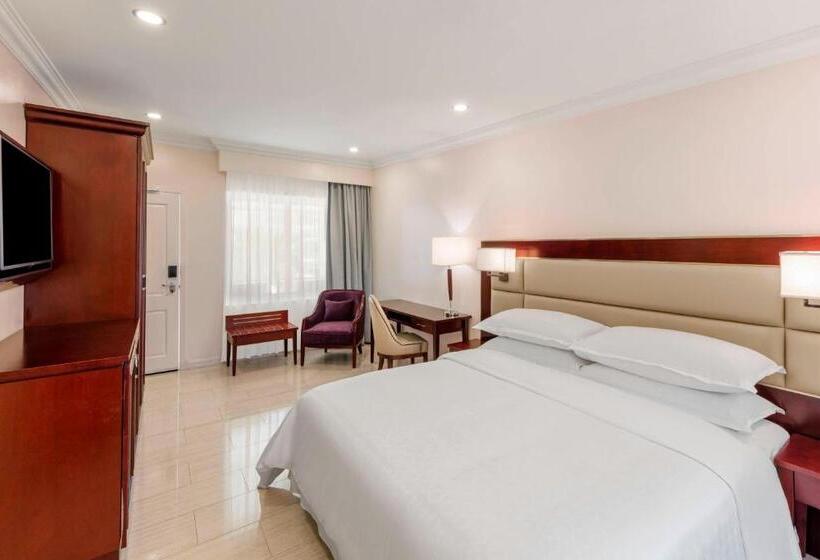 سوئیت اجرایی با تخت کینگ, Sheraton Samoa Aggie Grey S Hotel & Bungalows