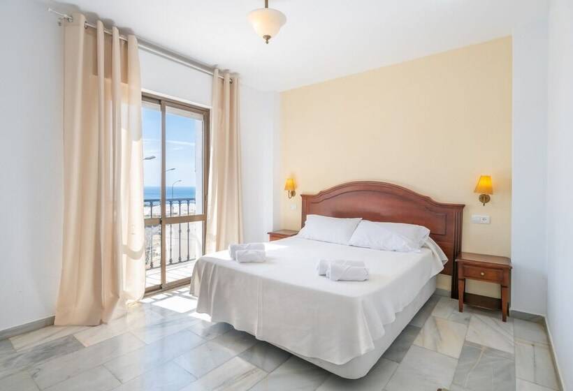 Apartamento 1 Dormitório com Sacada, Aparthotel Playamaro
