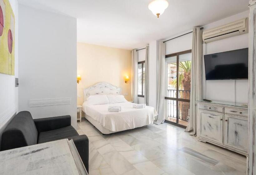 Estudio Estándar con Balcón, Aparthotel Playamaro