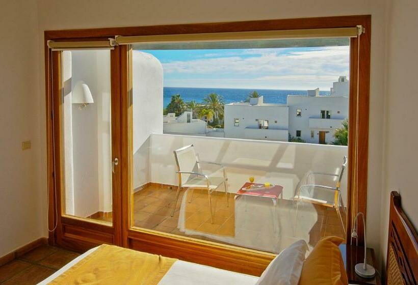 Номер Superior Вид на Море, Boutique Hotel El Tio Kiko