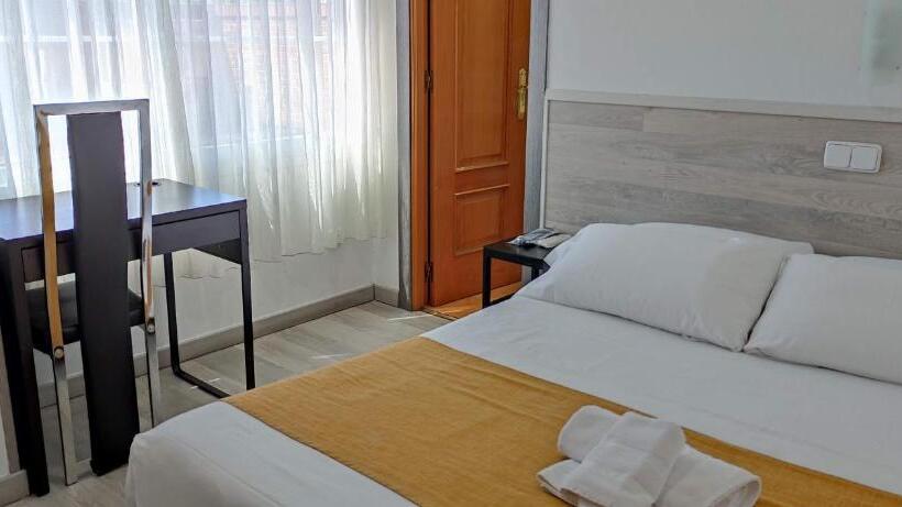 Номер Стандарт Индивидуальный, Hostal Doña Isabel