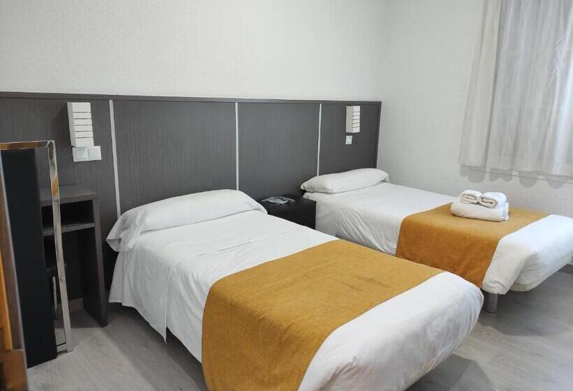 Номер Стандарт, Hostal Doña Isabel