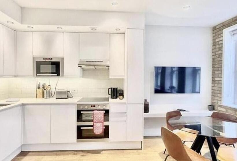 Апартаменты Deluxe 1 Спальня, Lonsdale House Luxury Apartments