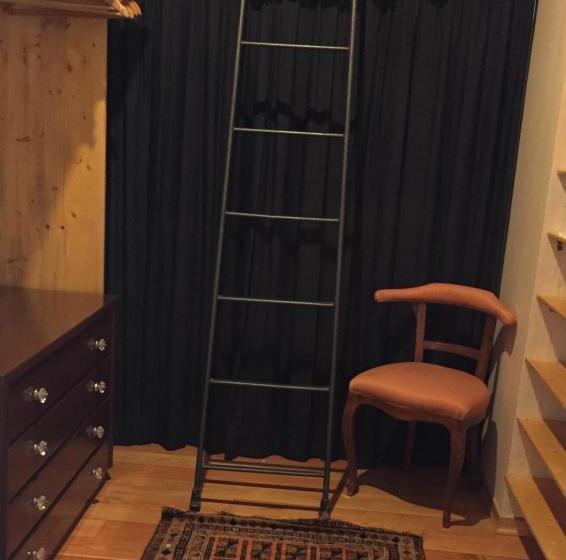 اتاق استاندارد, Bed & Breakfast Montségur