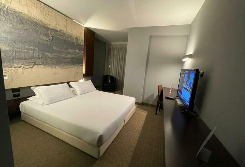 Номер Стандарт, Bes Hotel Cremona Soncino