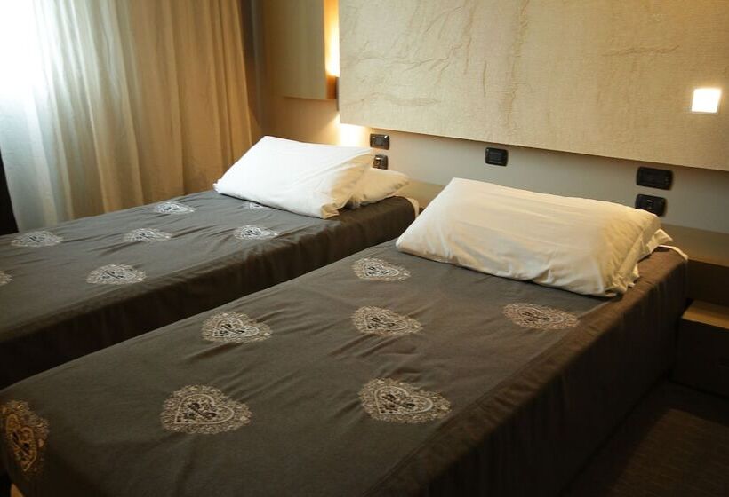 Номер Стандарт, Bes Hotel Cremona Soncino