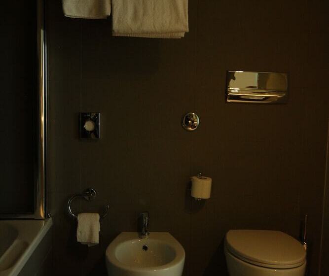 Четырехместный Номер Стандарт, Bes Hotel Cremona Soncino