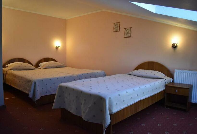 Номер Стандарт Трехместный, Family Hotel Bashtina Kashta