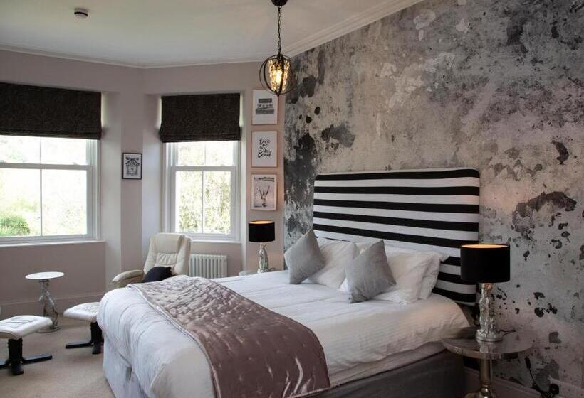Номер Deluxe, Carlton Court