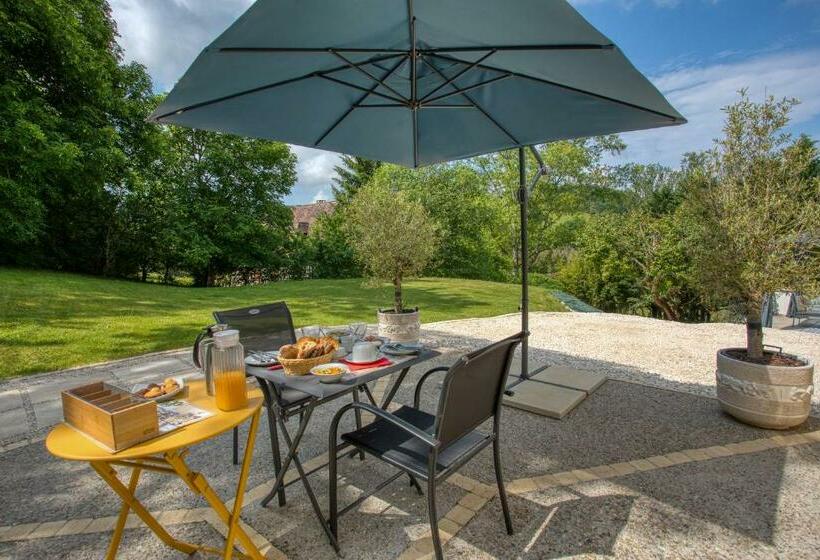 Стандартный Номер Кровать Кинг, Domaine Des Pierres Blanches   B&b