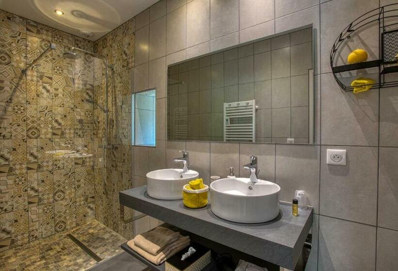 Стандартный Номер Кровать Кинг, Domaine Des Pierres Blanches   B&b