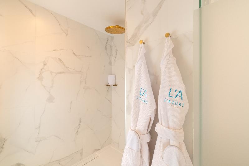 סוויטה נוף לבריכה, L'Azure Hotel 4* Sup