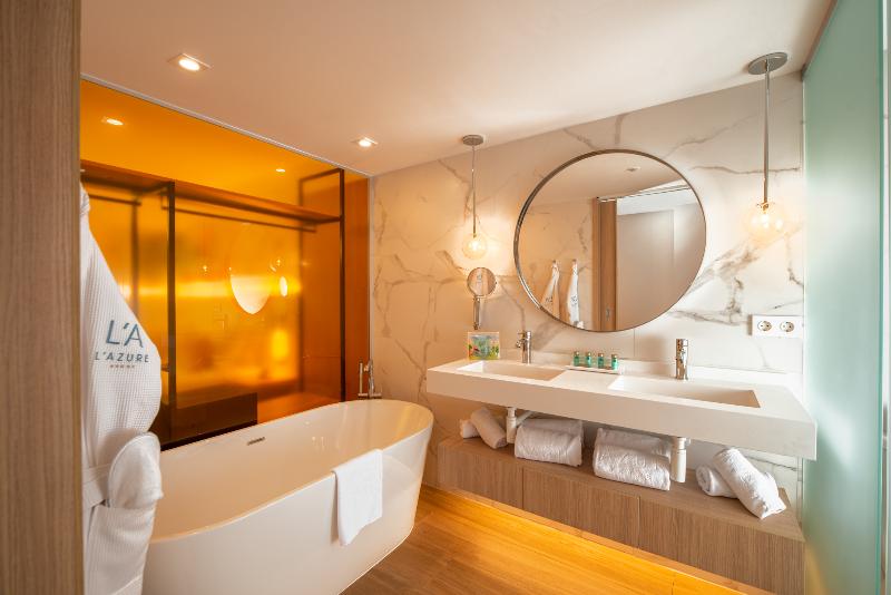 חדר משפחתי, L'Azure Hotel 4* Sup