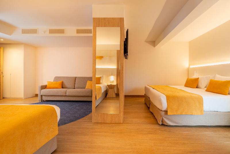 חדר משפחתי, L'Azure Hotel 4* Sup