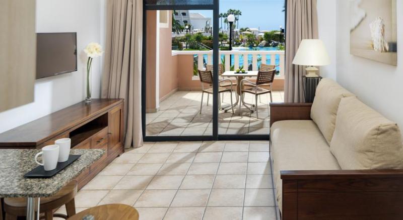Студио Стандарт Вид на Бассейн, Sol Sun Beach Apartamentos