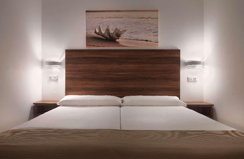 Студио Стандарт Вид на Бассейн, Sol Sun Beach Apartamentos