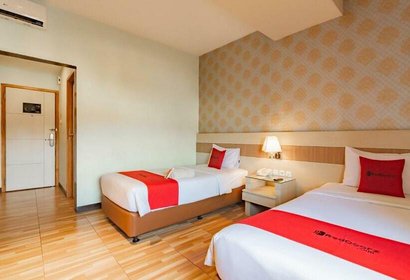 Quarto Estandar, Reddoorz Premium Near Bandung Station