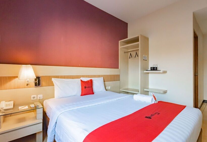 Номер Стандарт, Reddoorz Premium Near Bandung Station