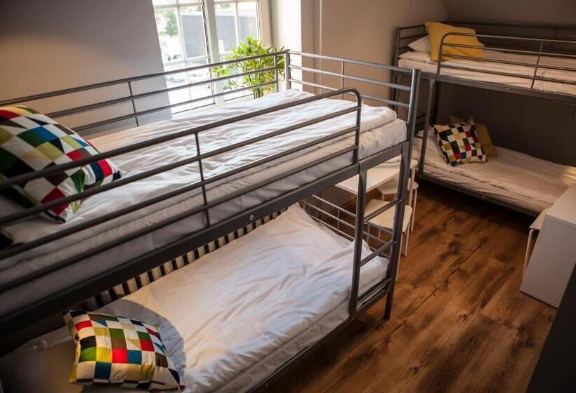 מיטה בחדר משותף, Bi Pi Hostel