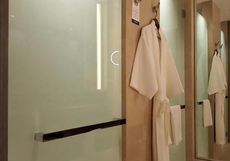 اتاق لوکس, Dusit Thani Laguna Singapore