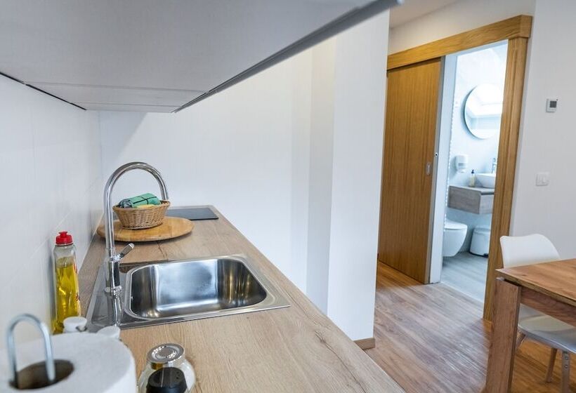 استودیو استاندارد با چشم‌انداز کوهستان, Apartments Skok With Free Parking