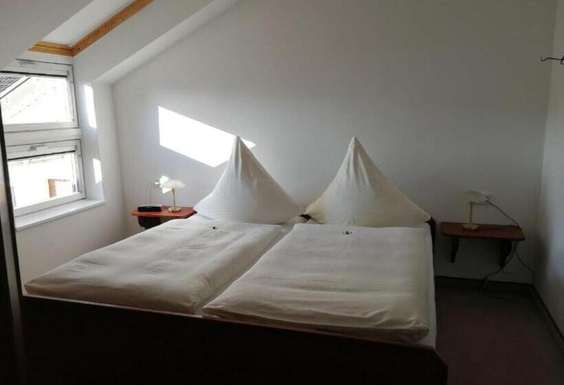 标准工作室, Haus Leifert