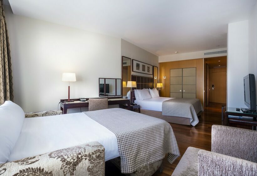 Семейный Номер, Eurostars Grand Marina Hotel Gl