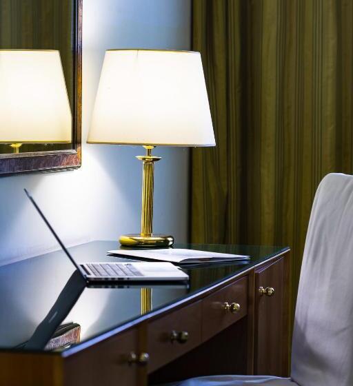 סוויטה אקזקיוטיב, Bv Hotel Oly