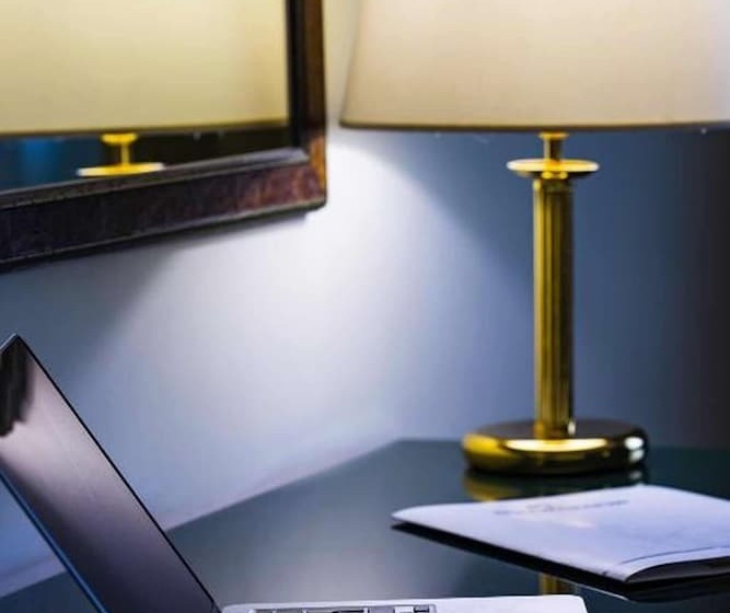 סוויטה אקזקיוטיב, Bv Hotel Oly