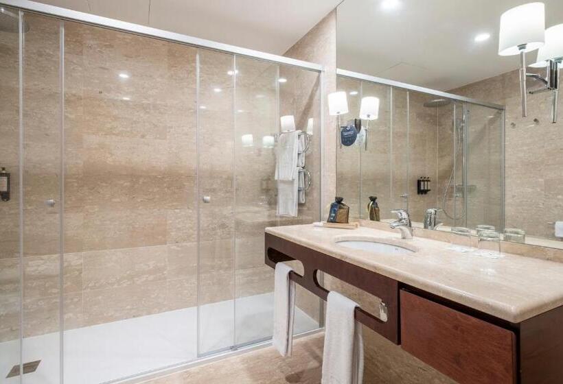 Номер Superior Вид на Море, Eurostars Grand Marina Hotel Gl