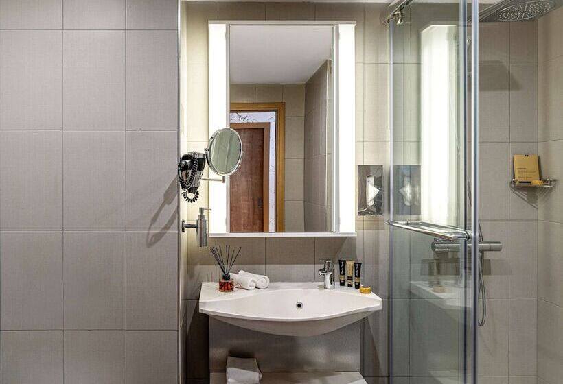 Апартаменты 2 Спальни, Adagio Jeddah City Center