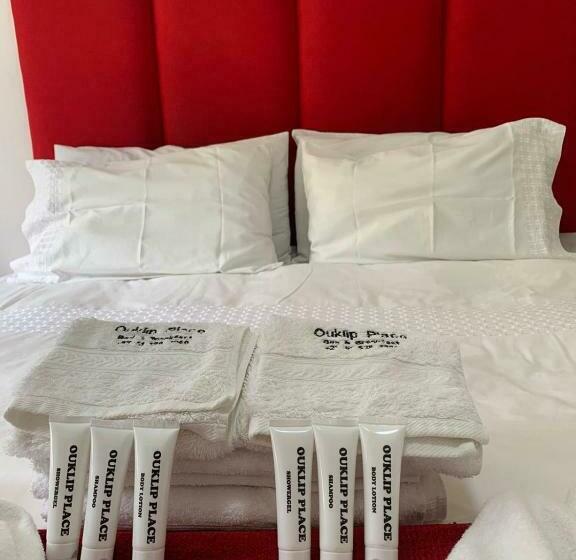 חדר סטנדרט נוף לבריכה, Ouklip Place Hotels