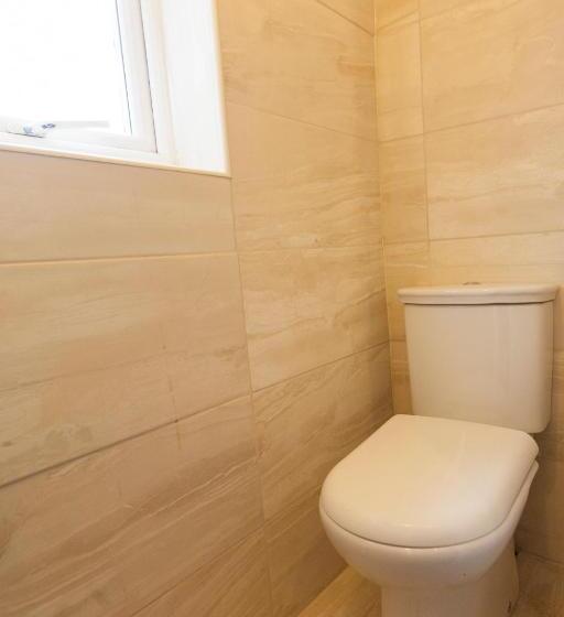 Четырехместный Номер Стандарт, Fenham Hotel Express