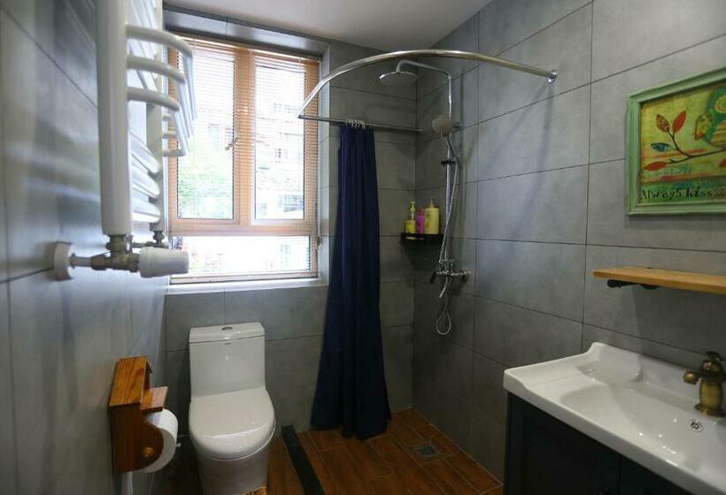 标准三人间, Hangzhou Jiuyueji Bed&breakfast