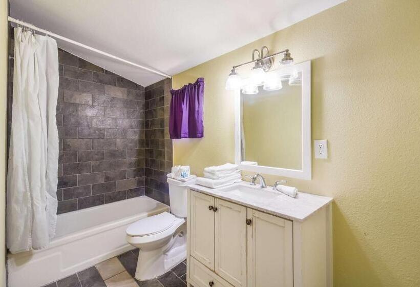 Стандартный Номер Кровать Кинг, Rodeway Inn