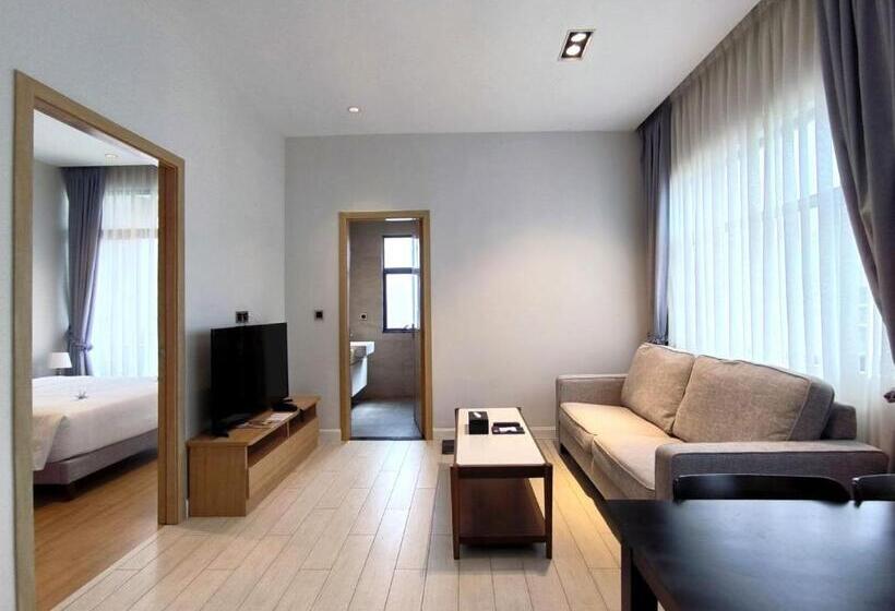 Люкс Повышенной Комфортности, The View Serviced Residence 豪景日式酒店公寓