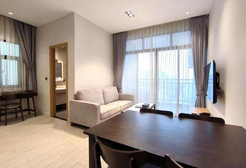 Люкс, The View Serviced Residence 豪景日式酒店公寓