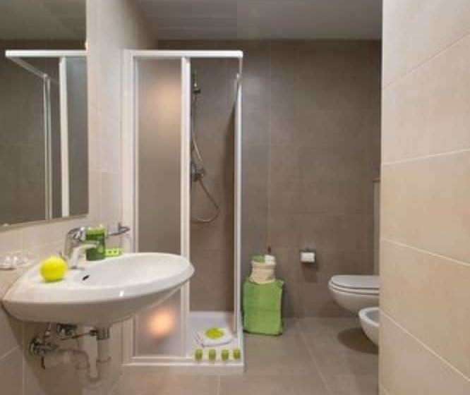 اتاق اکونومی, B&b Hotel Milano Ornato