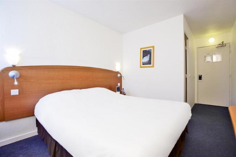 Номер Стандарт, Kyriad Toulon Est Hyeres La Garde
