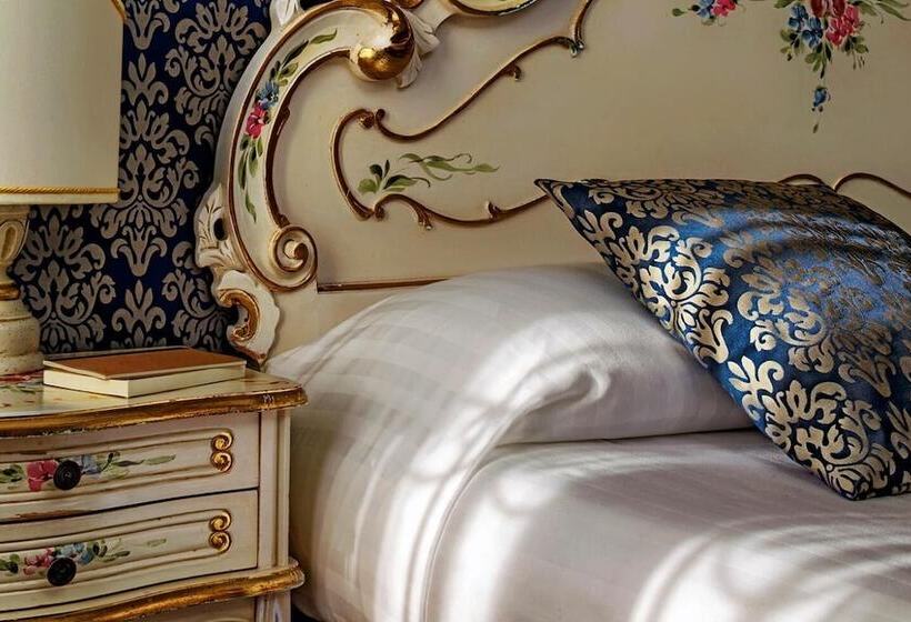 اتاق استاندارد چهار تخته, Tre Archi