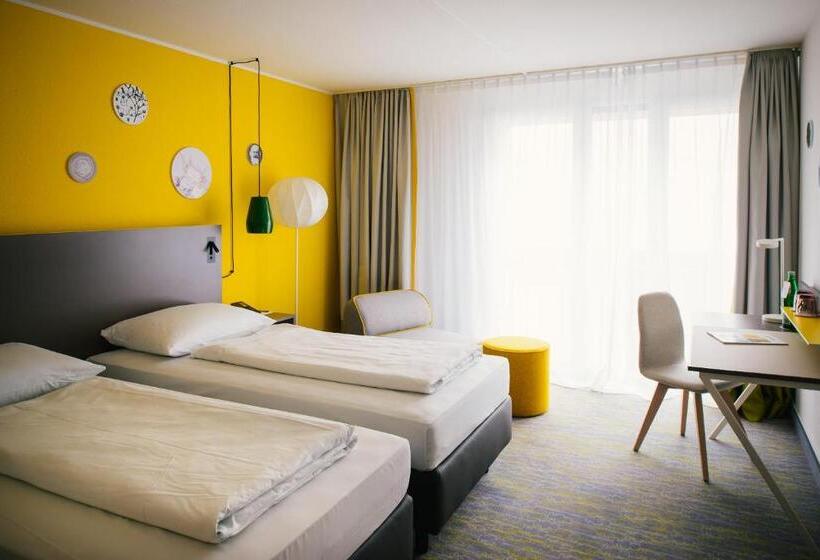 Номер Комфорт, Vienna House Easy By Wyndham Trier