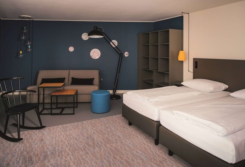 Полулюкс, Vienna House Easy By Wyndham Trier