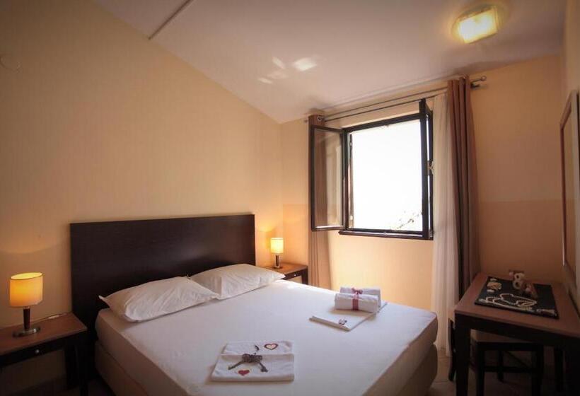 Апартаменты 1 Спальня, Priscapac Resort & Apartments