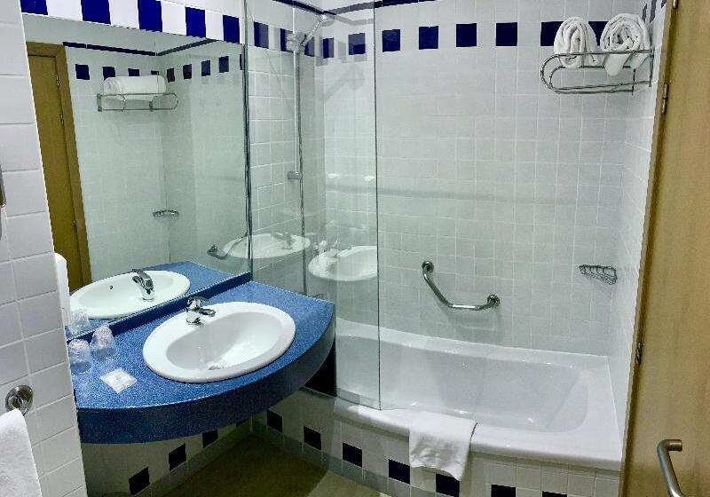 身障者適用スタンダードルーム, Microtel Inn & Suites By Wyndham Amsterdam