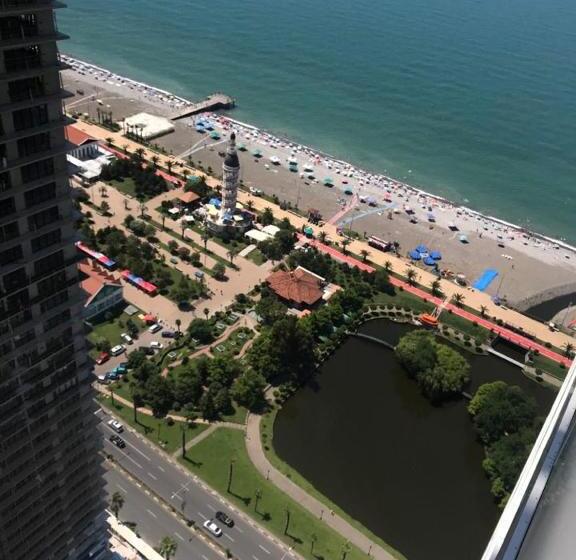 استودیوی استاندارد با چشم‌انداز دریا, Batumi City Apartments