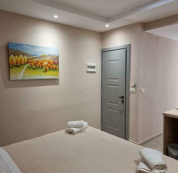 Quarto Economy, Himara 28