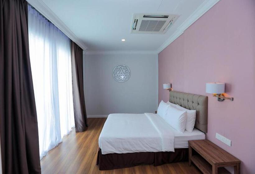 Семейный Номер, Casuarina @ Kuala Kangsar