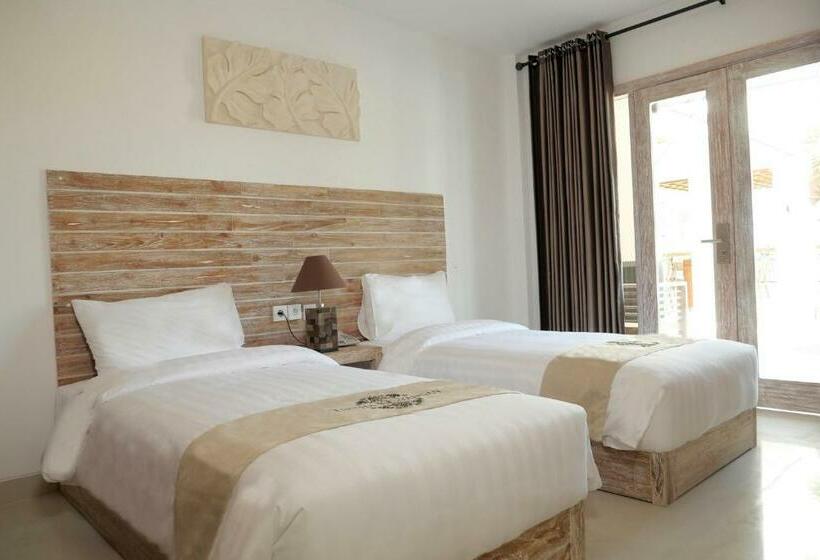 Quarto Deluxe, Tirtha Khayangan
