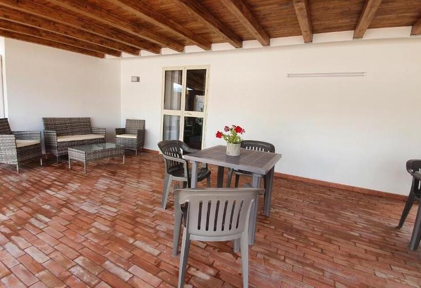 Номер Стандарт, Arricàmpati Rooms In Villa & Rent Car Airport